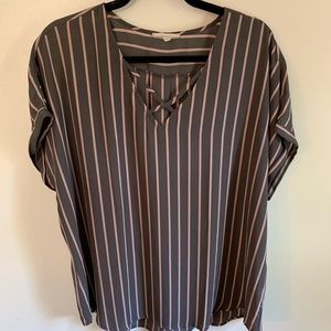 Short sleeve Maurice’s top